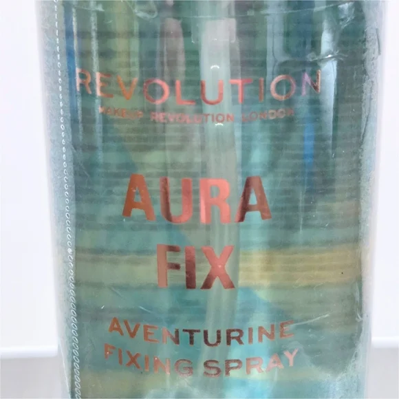 Revolution Aura Fix Aventurine Fixing Spray Makeup Setting Spray 2.87 fl oz - Picture 6 of 12